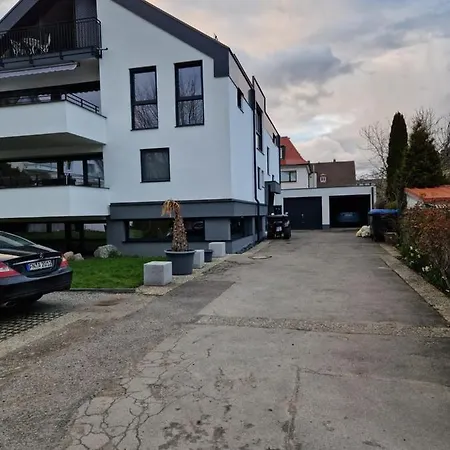 Am Schloss * Φριντρισχάφεν